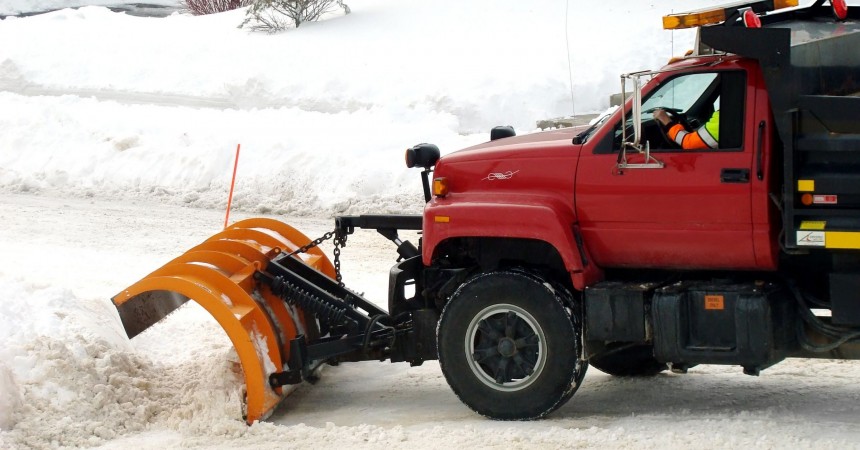 Hire a Commercial Snow Removal Company Before Winter Arrives